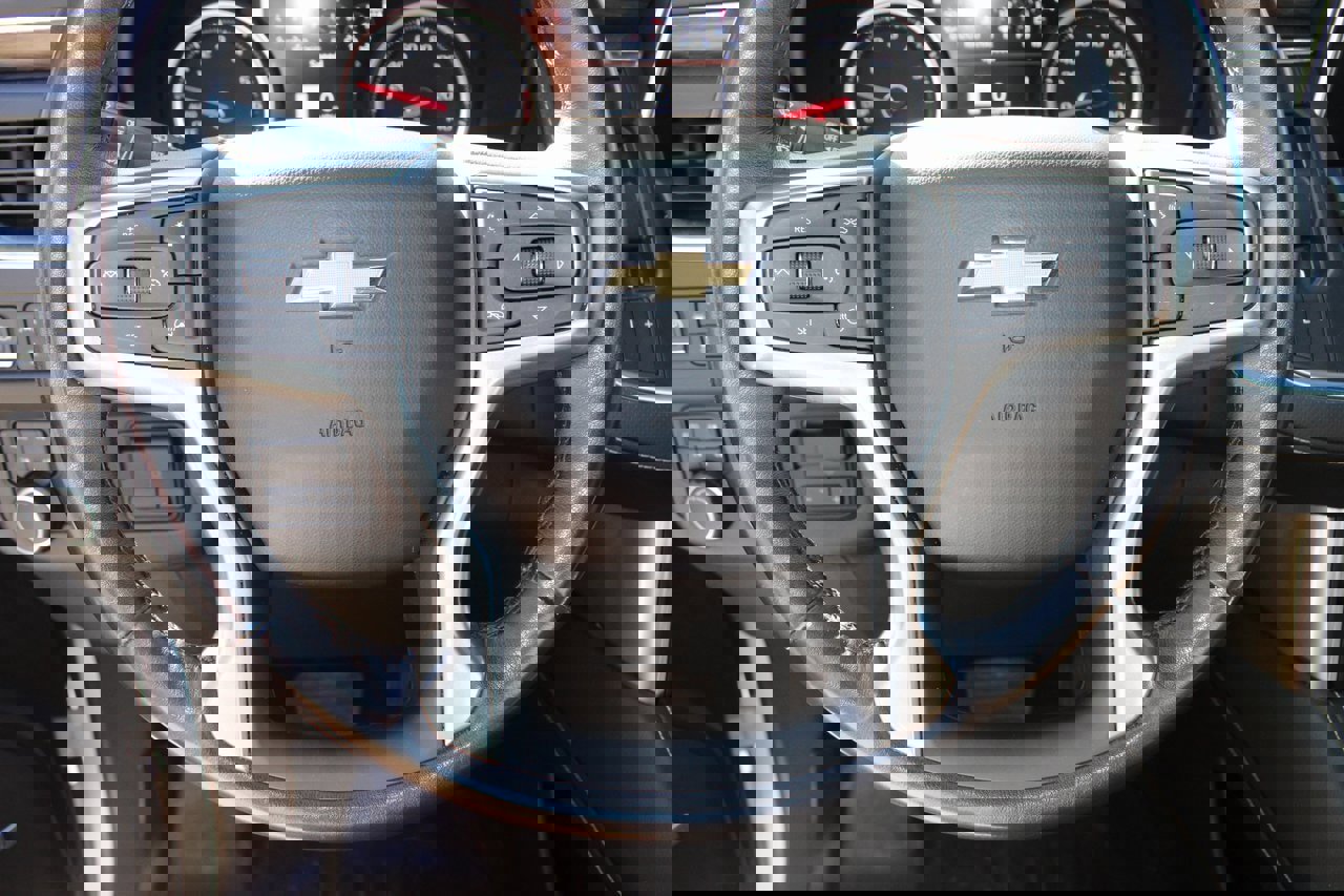 Used 2021 Chevrolet Tahoe Premier w/ Premium Package image 13