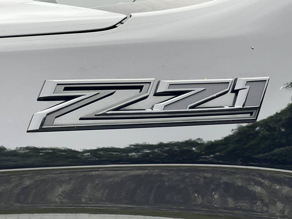 Used 2023 Chevrolet Silverado 1500 RST w/ Z71 Off-Road Package AWD/4WD image 9