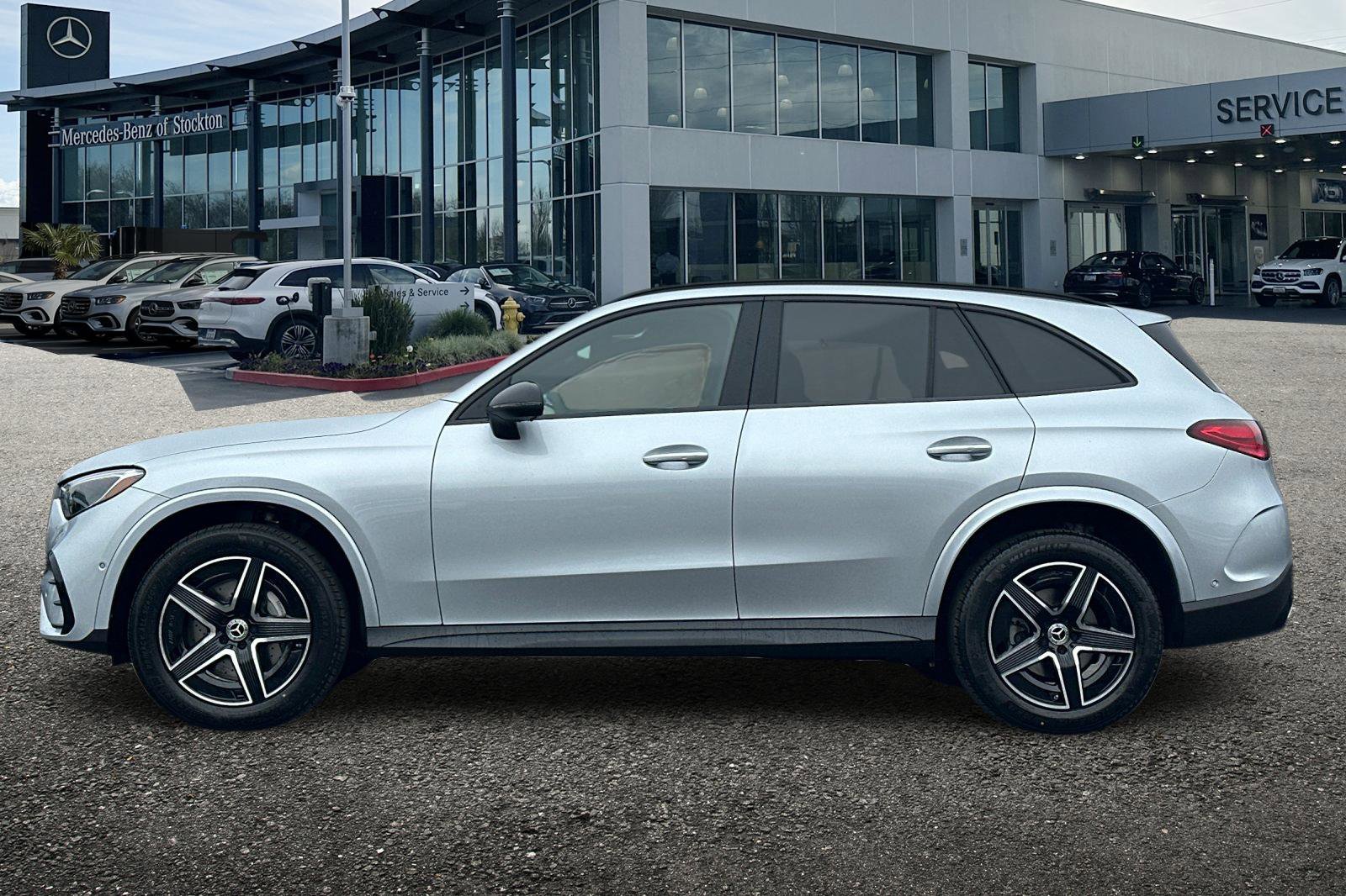 New 2026 Mercedes-Benz GLC 300 4MATIC image 7