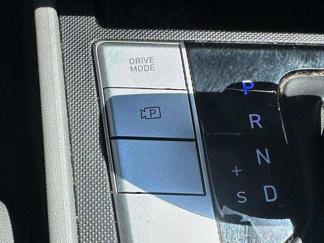 Used 2024 Hyundai Elantra SEL FWD image 25