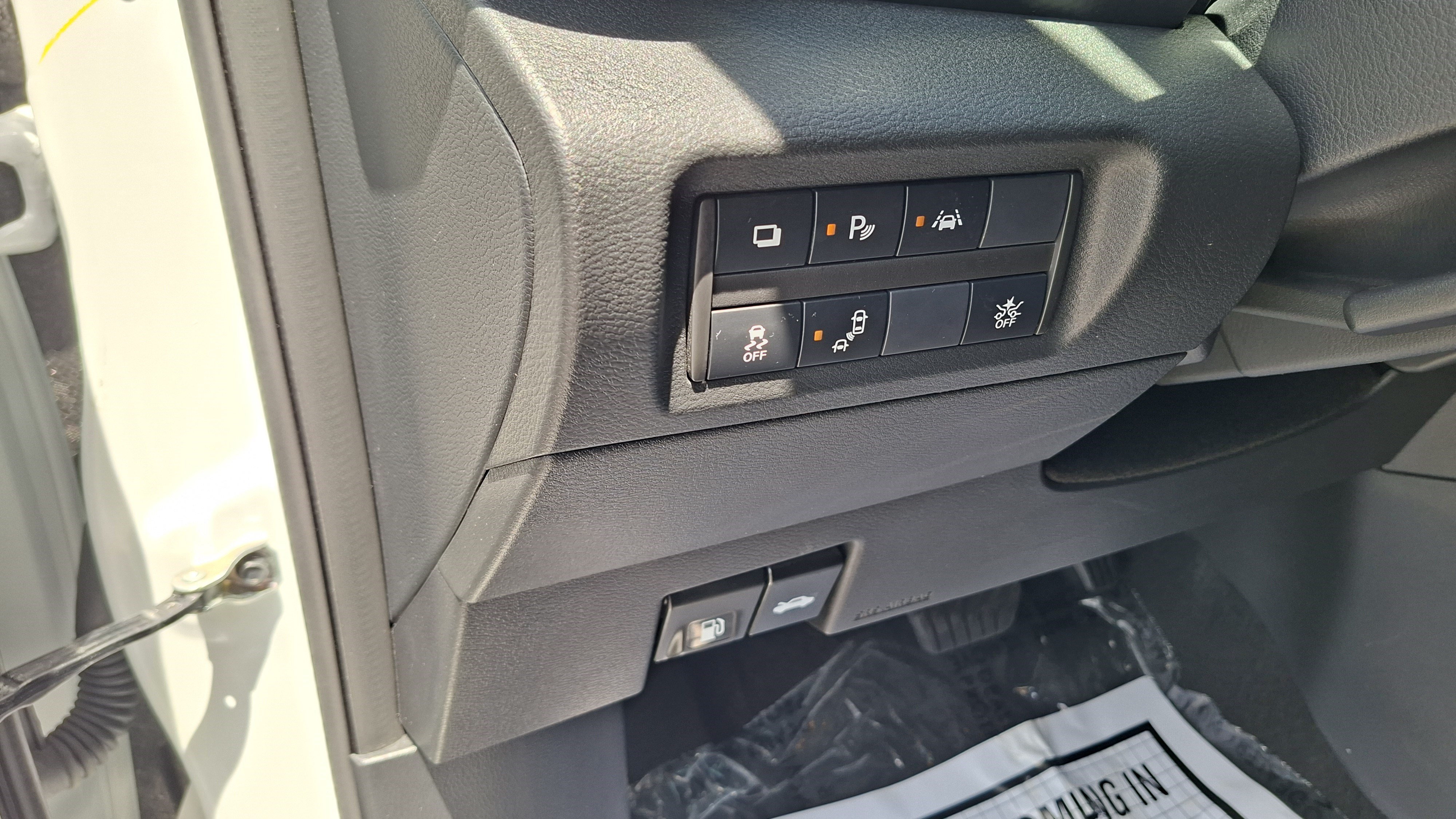 Certified 2025 Nissan Kicks Play S FWD image 10