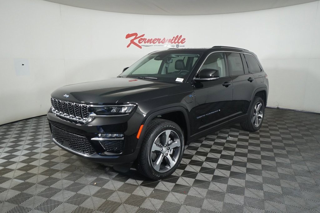 New 2024 Jeep Grand Cherokee Limited 4xe w/ Luxury Tech Group II image 3