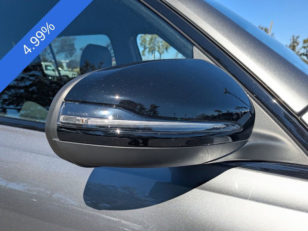 Used 2024 Mercedes-Benz EQB 300 4MATIC image 21