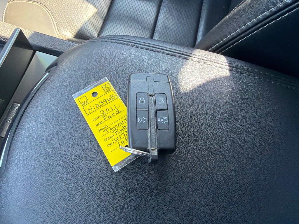 Used 2011 Ford Taurus Limited w/ 303A Rapid Spec Order Code FWD image 18