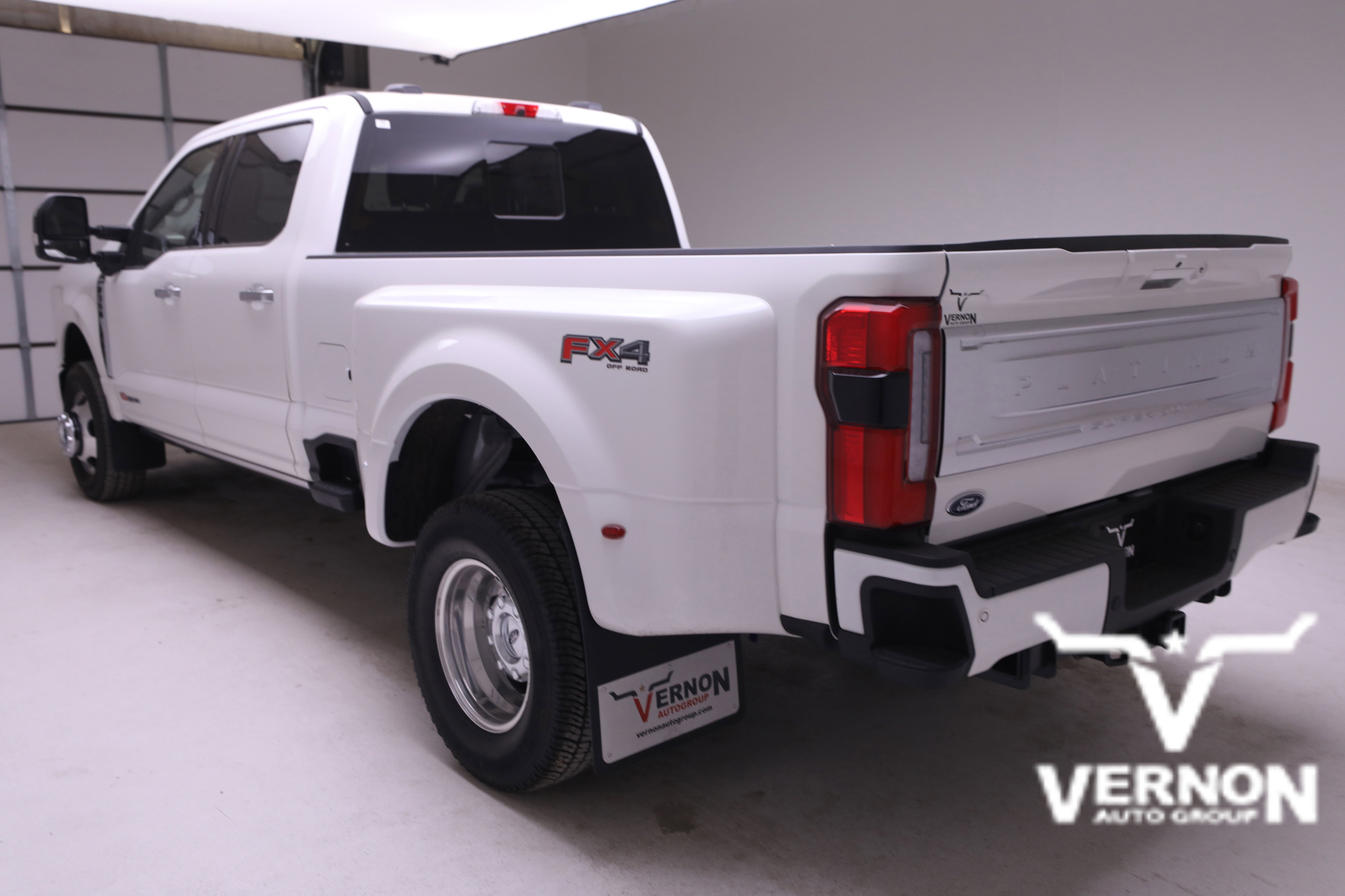 New 2026 Ford F350 Platinum image 3