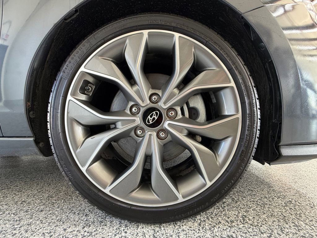Used 2019 Hyundai Elantra GT N Line FWD image 40