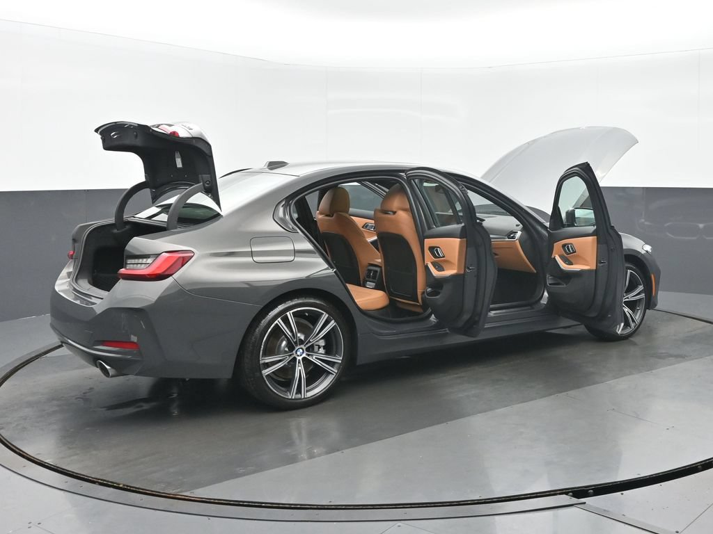 Used 2023 BMW 330i xDrive Sedan w/ Premium Package AWD/4WD image 38
