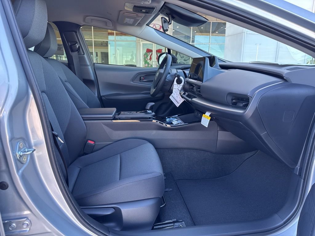 New 2026 Toyota Prius LE image 12