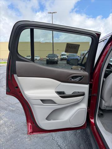 Used 2017 GMC Acadia SLT image 20