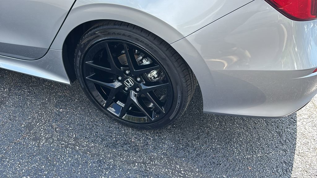 Used 2024 Honda Civic Sport image 9