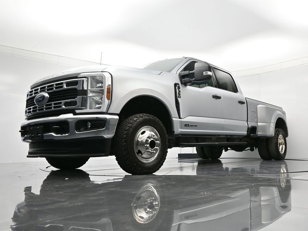 Used 2024 Ford F350 XLT image 34
