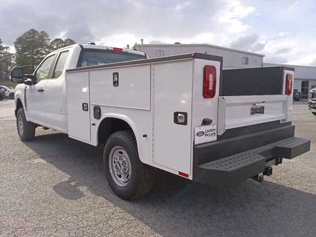 New 2026 Ford F250 XL w/ XL Chrome Package image 5