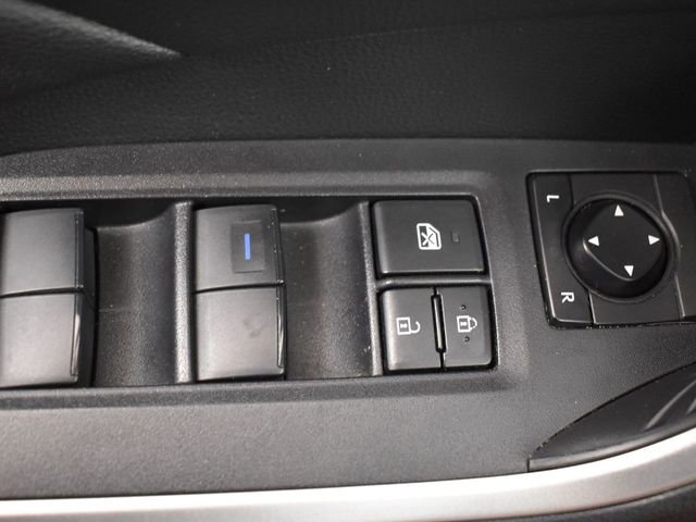 Used 2020 Toyota RAV4 XLE image 29
