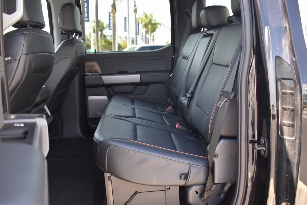Used 2025 Ford F350 Lariat image 16