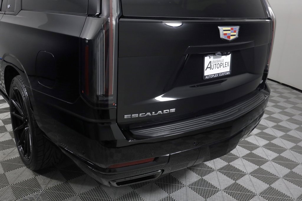 Used 2025 Cadillac Escalade ESV Sport w/ Touring Package image 66