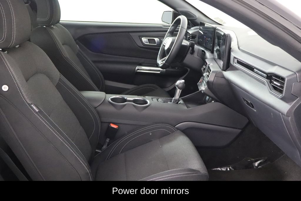 Used 2025 Ford Mustang Coupe image 11