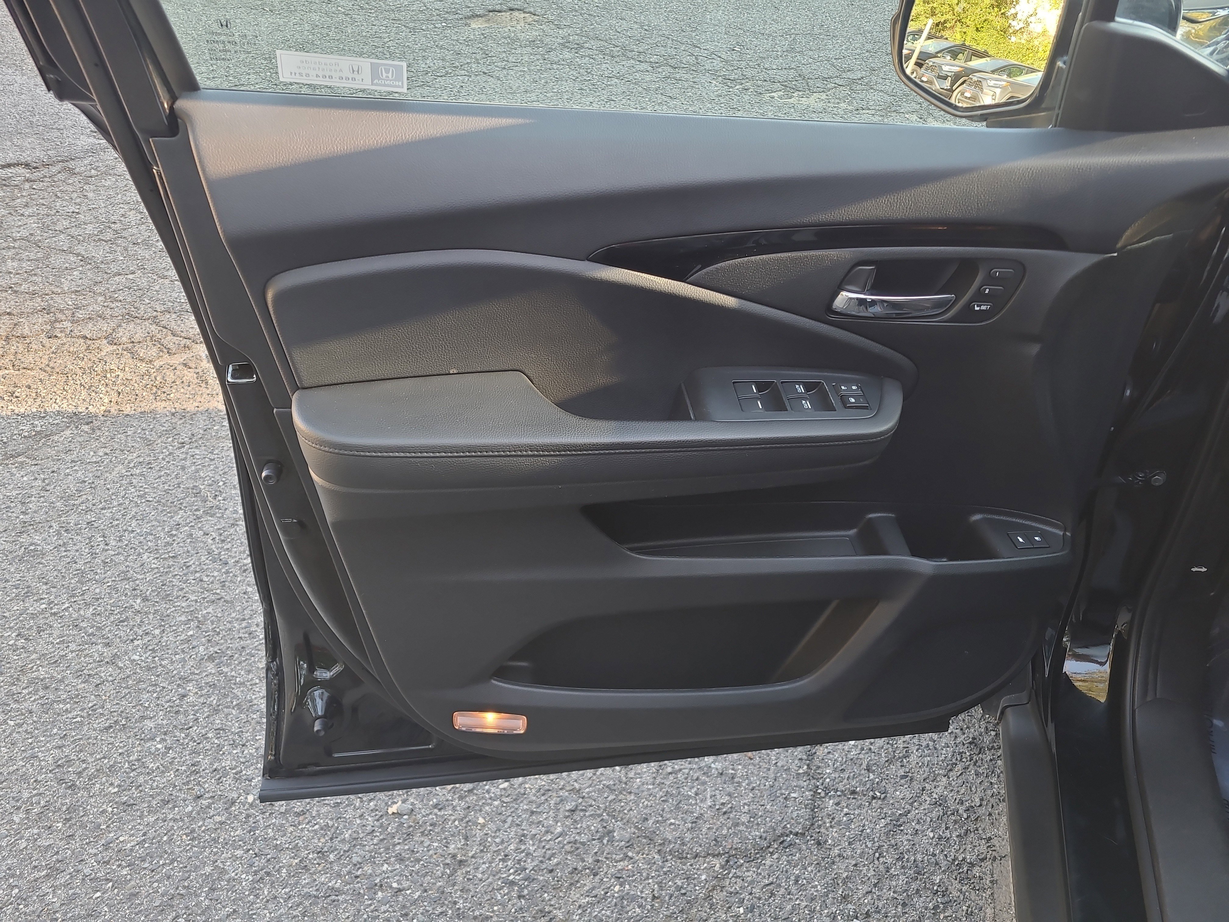 Used 2021 Honda Pilot Touring image 19