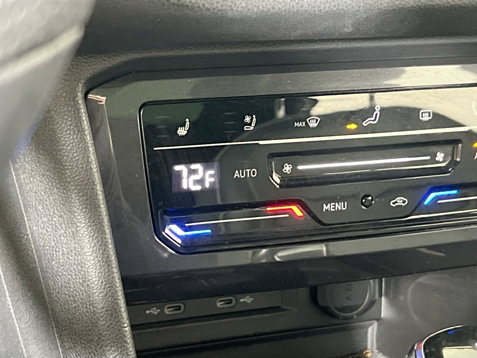 Used 2022 Volkswagen Tiguan SEL R-Line image 20