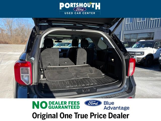 Used 2022 Ford Explorer XLT w/ Equipment Group 202A image 12