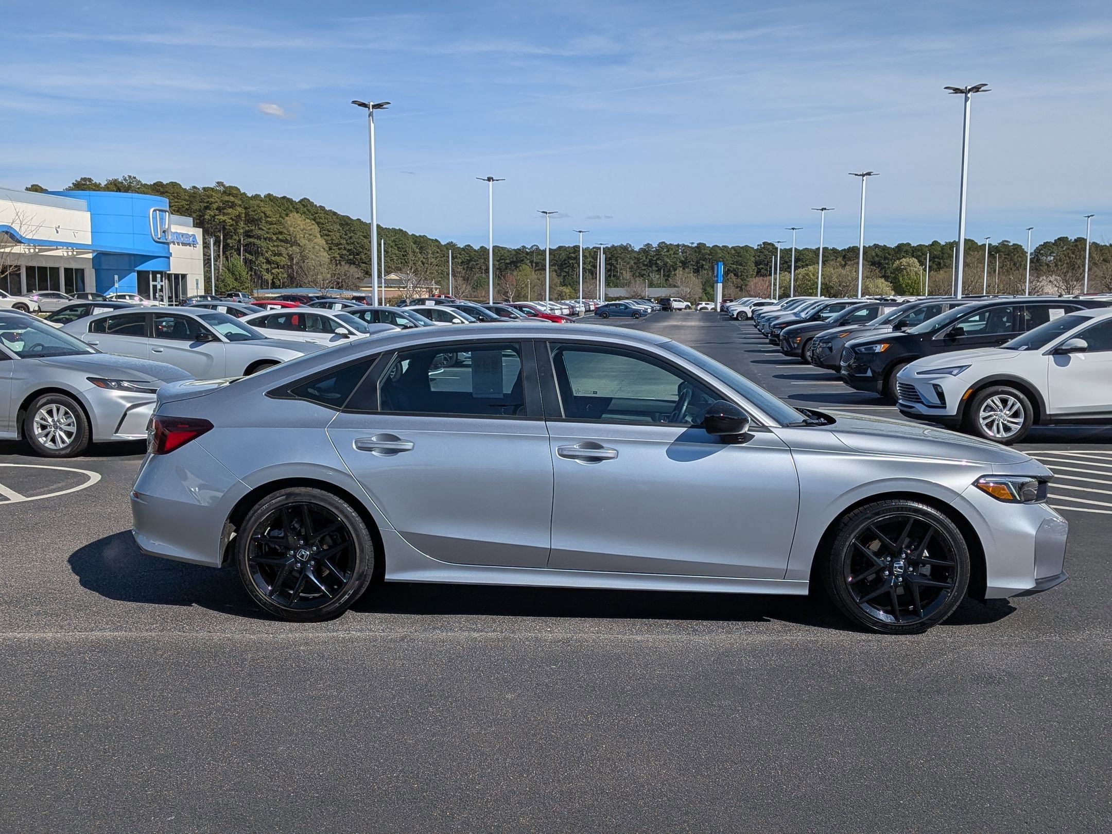 Used 2025 Honda Civic Sport image 2