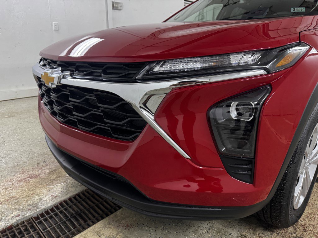 New 2026 Chevrolet Trax LS image 4