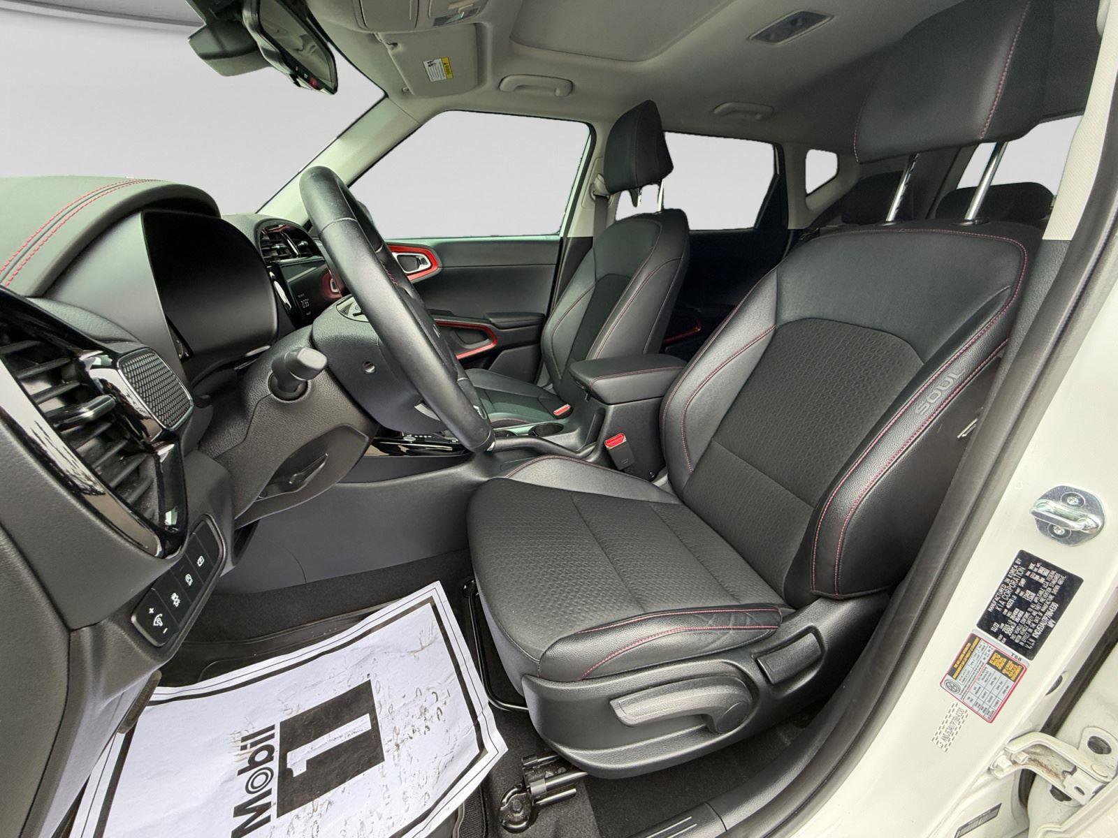 Certified 2023 Kia Soul GT-Line image 13
