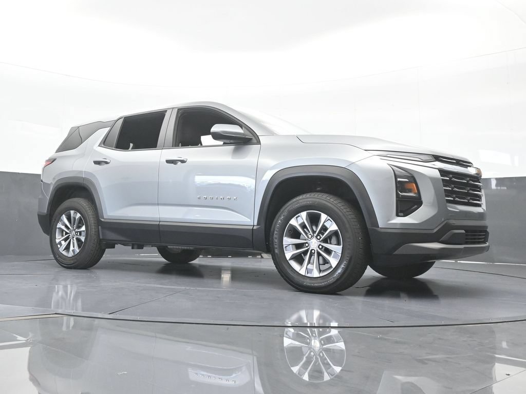 Used 2026 Chevrolet Equinox LT FWD image 59