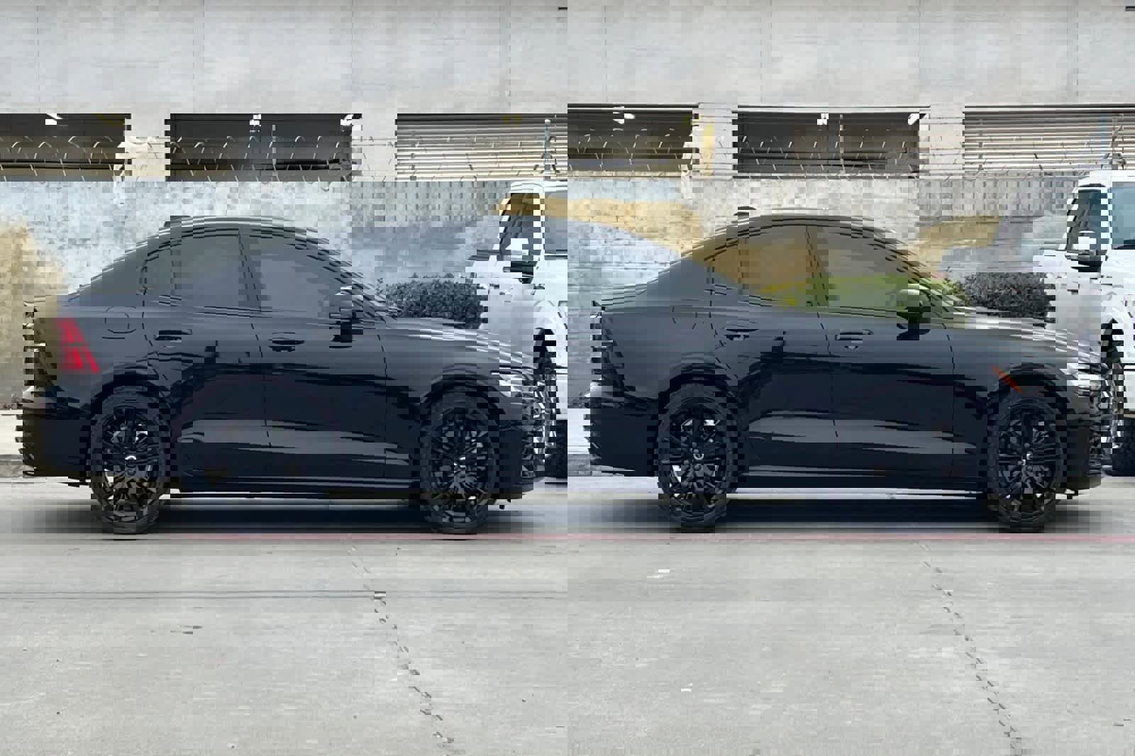 Used 2022 Volvo S60 T8 R-Design w/ Advanced Package image 9