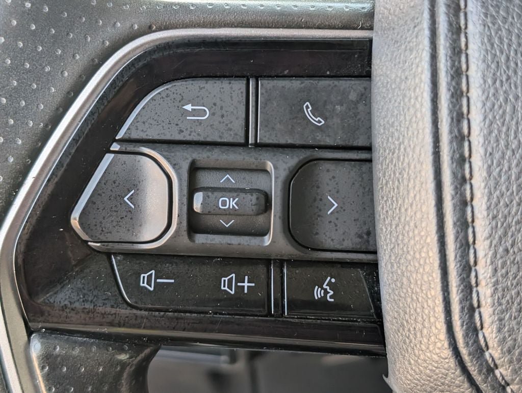 Certified 2022 Toyota Tundra SR5 w/ SR5 Convenience Package RWD image 16
