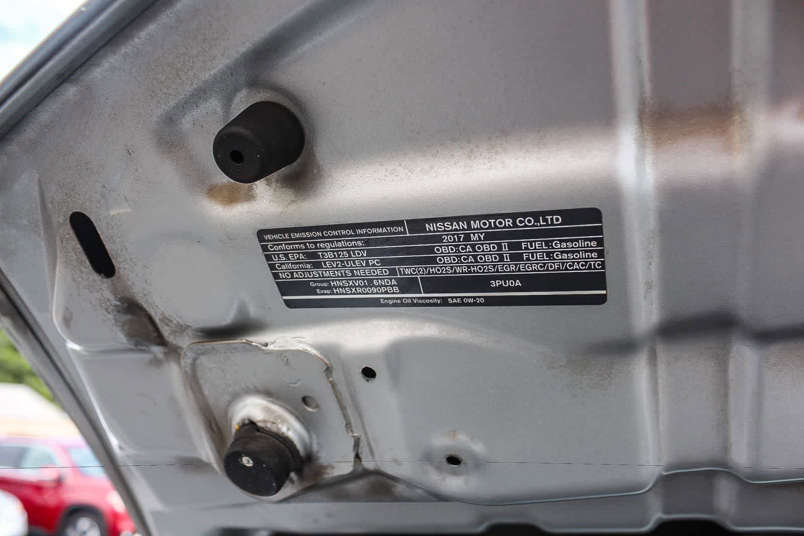 Used 2017 Nissan Juke S FWD image 38