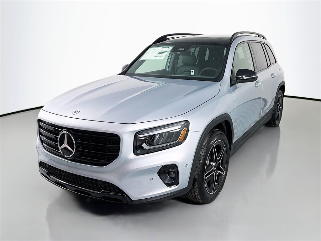 Used 2025 Mercedes-Benz GLB 250 4MATIC image 1