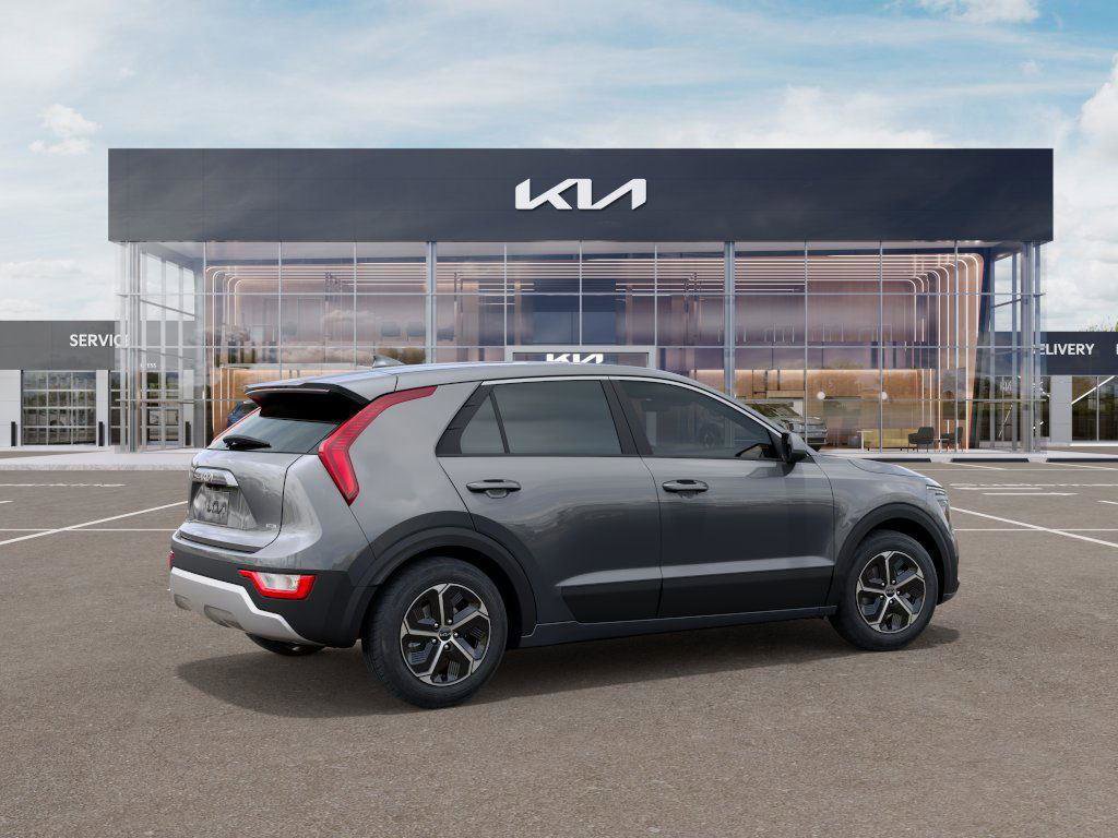 New 2025 Kia Niro LX image 6