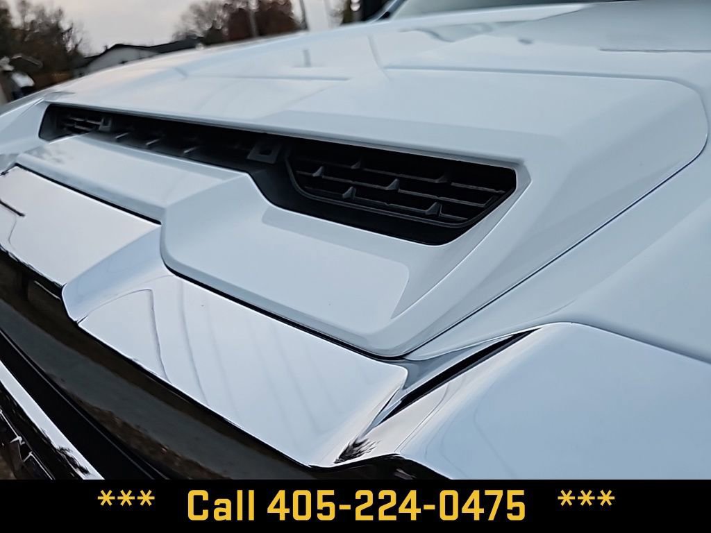 New 2026 GMC Sierra 2500 SLT image 4