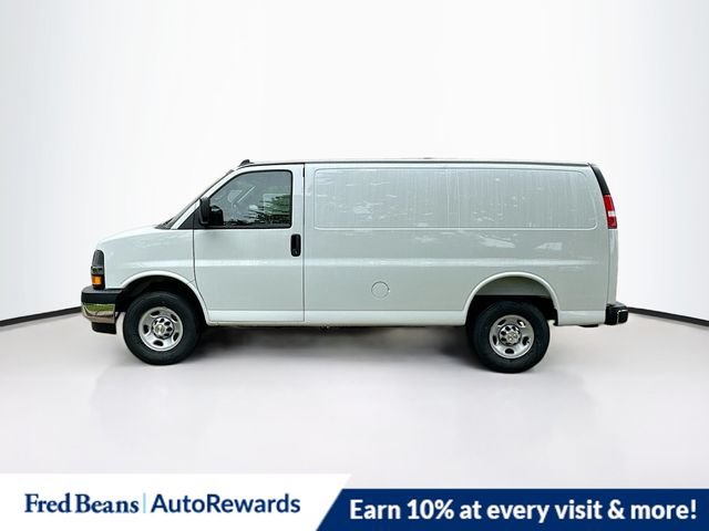 New 2025 Chevrolet Express 3500 w/ Chrome Appearance Package RWD image 3