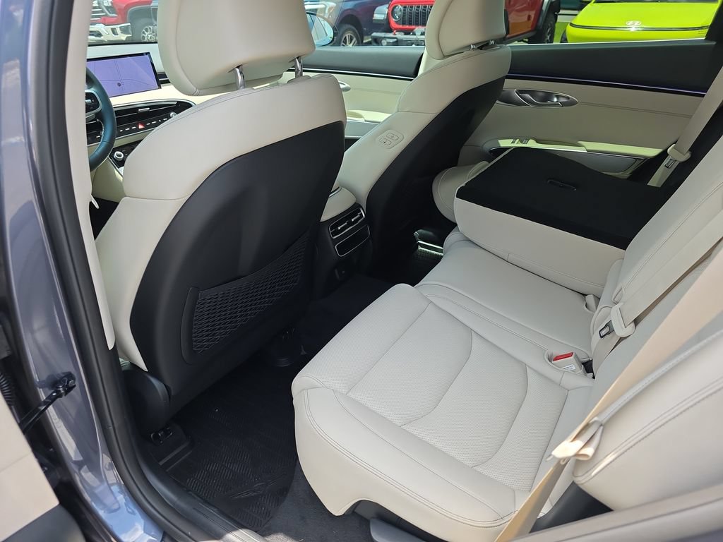 New 2026 Genesis GV70 2.5T Select AWD/4WD image 28