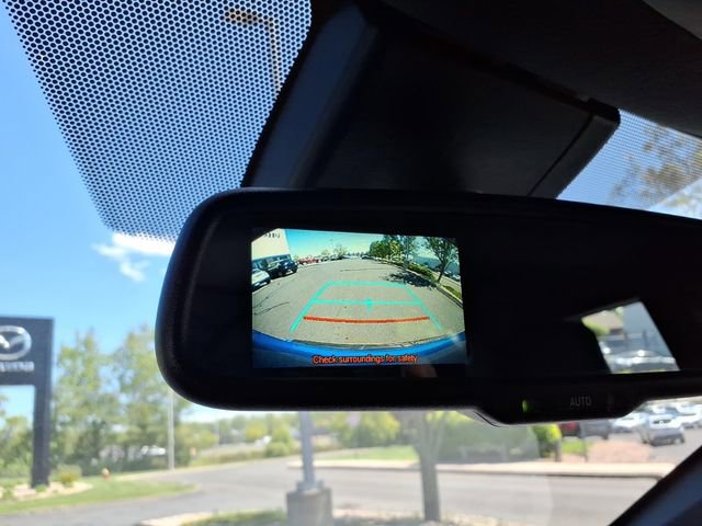 Used 2018 Toyota C-HR XLE FWD image 25