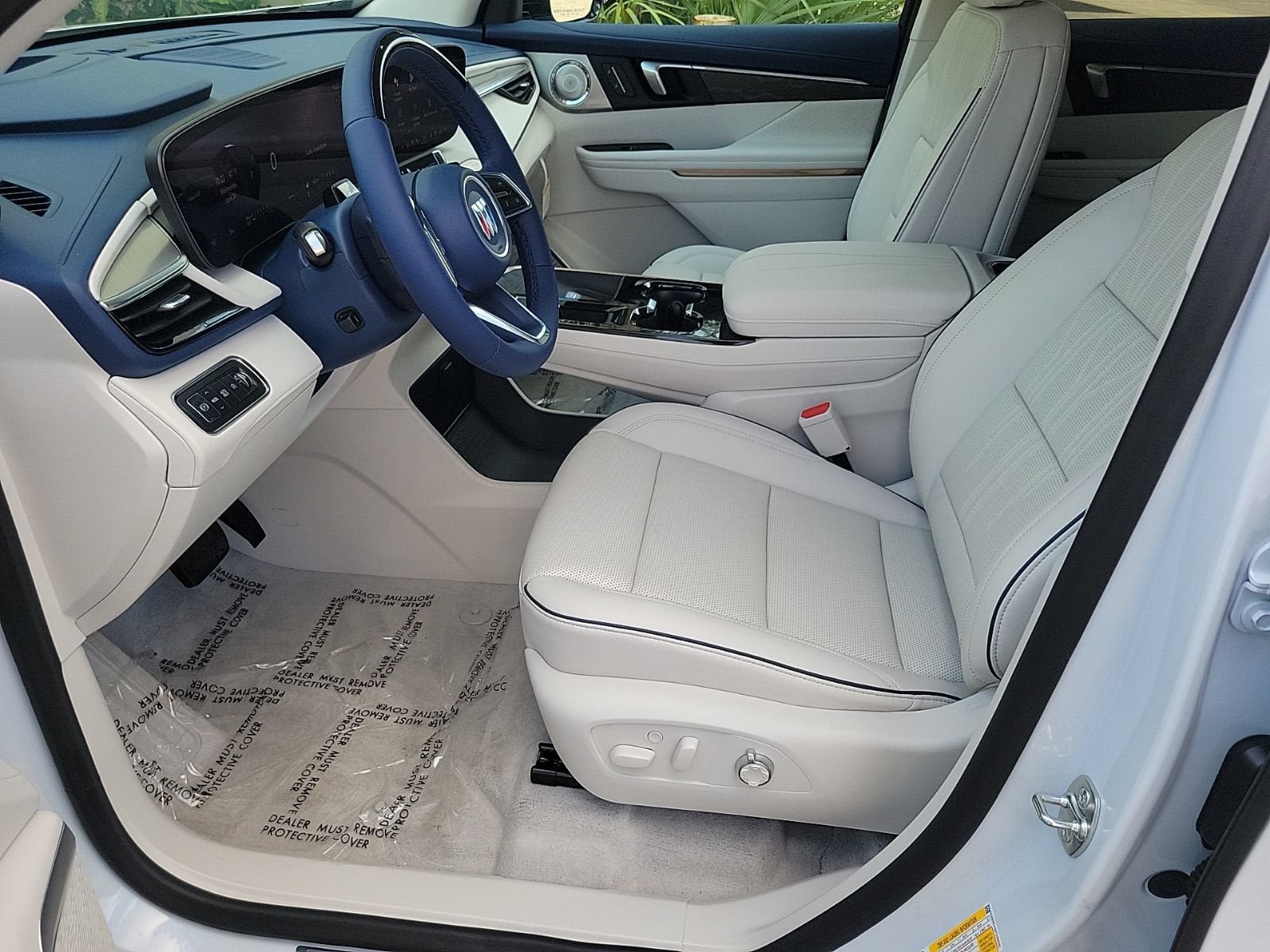 New 2026 Buick Enclave Avenir w/ Super Cruise Package FWD image 9