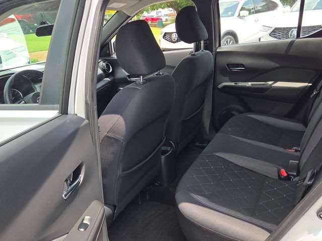 Used 2019 Nissan Kicks SV FWD image 7