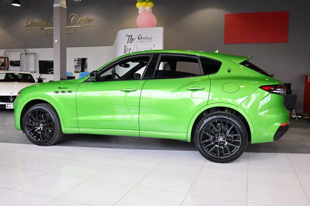 Used 2023 Maserati Levante Modena AWD/4WD image 9