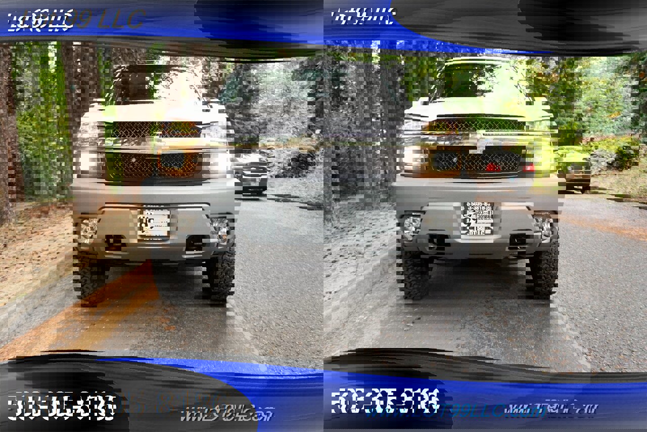 Used 2002 Chevrolet Avalanche 4x4 w/ North Face Edition image 6