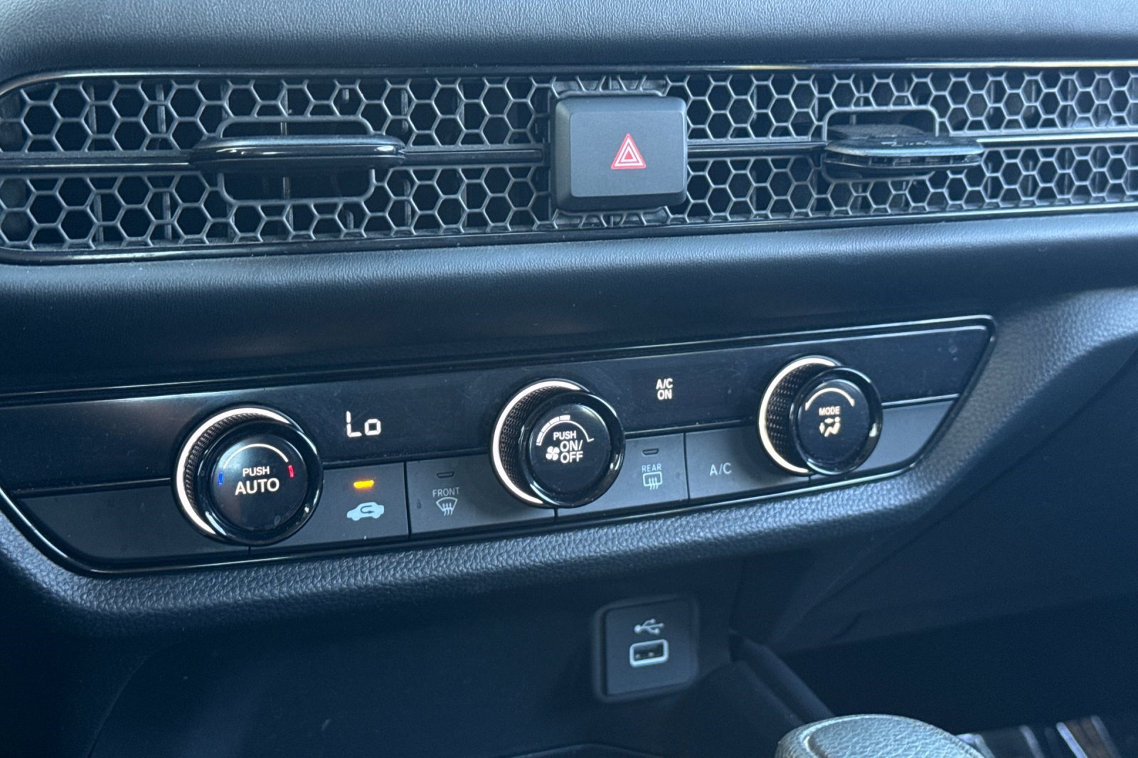 Certified 2025 Honda HR-V LX image 18