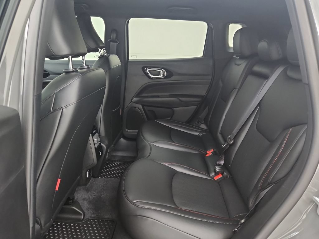 New 2026 Jeep Compass Trailhawk AWD/4WD image 30