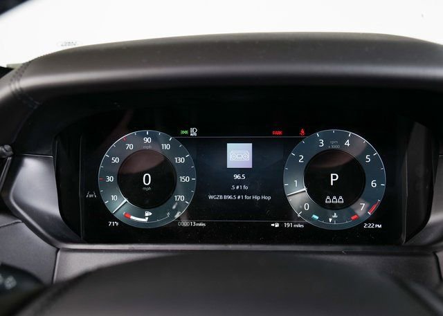 New 2026 Land Rover Range Rover Velar Dynamic SE image 16