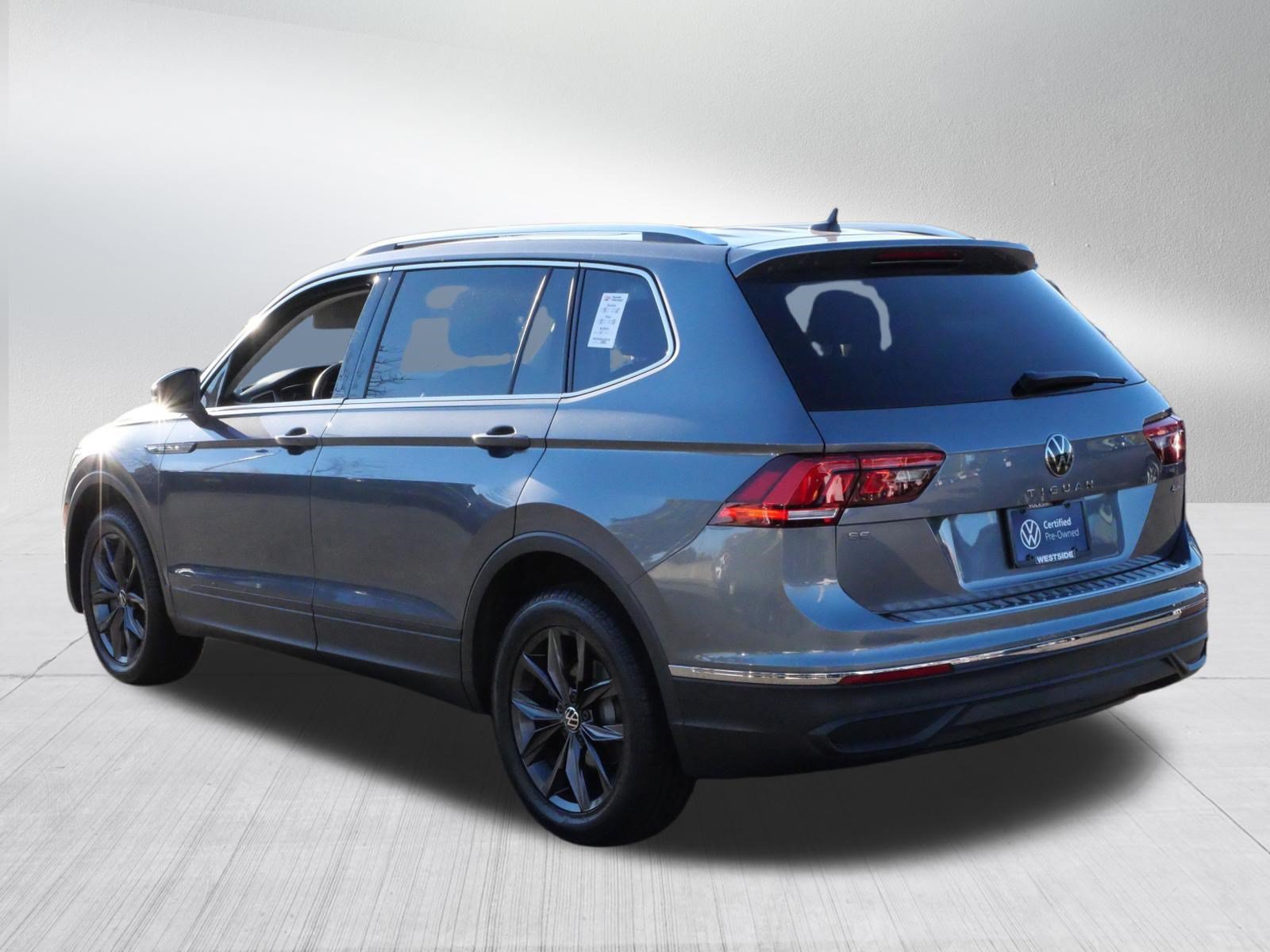 Certified 2023 Volkswagen Tiguan SE w/ Panoramic Sunroof Package AWD/4WD image 5