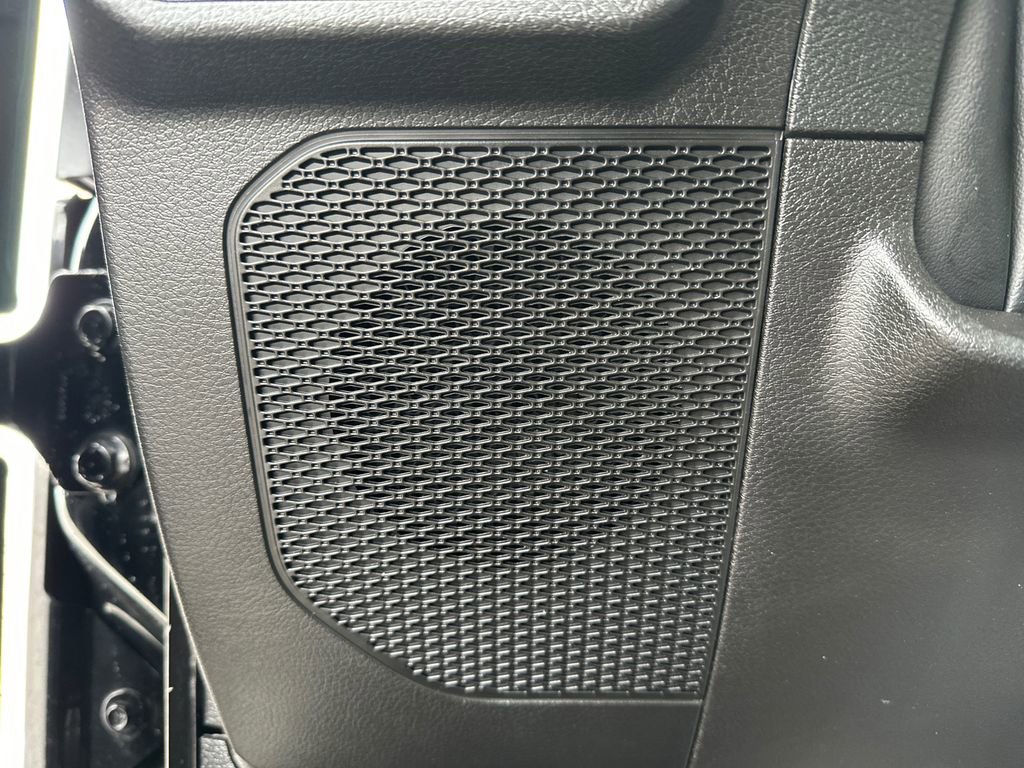 Used 2024 Jeep Gladiator Sport image 32