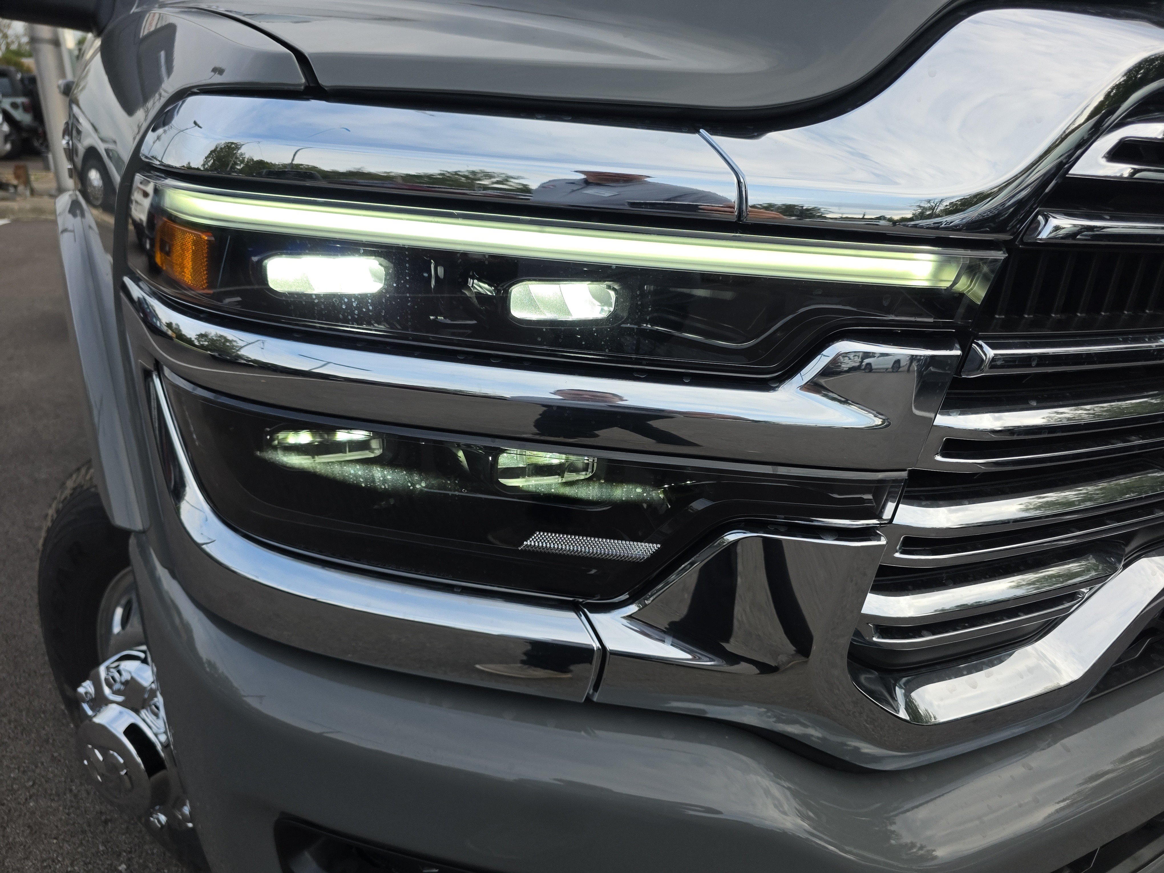New 2027 RAM 3500 4x4 Crew Cab DRW image 29