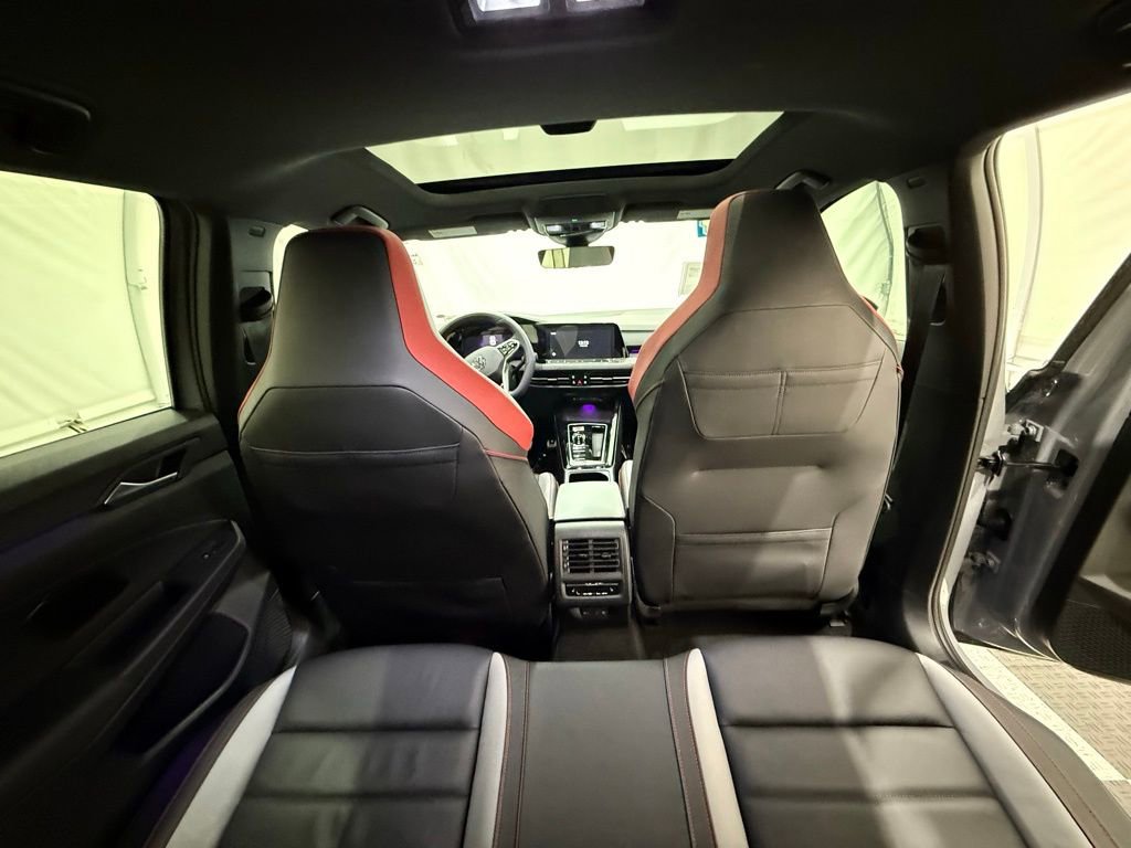 Used 2024 Volkswagen GTI Autobahn image 26