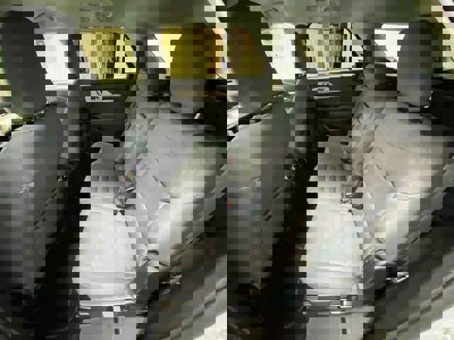 Used 2025 Ford Explorer Active image 25