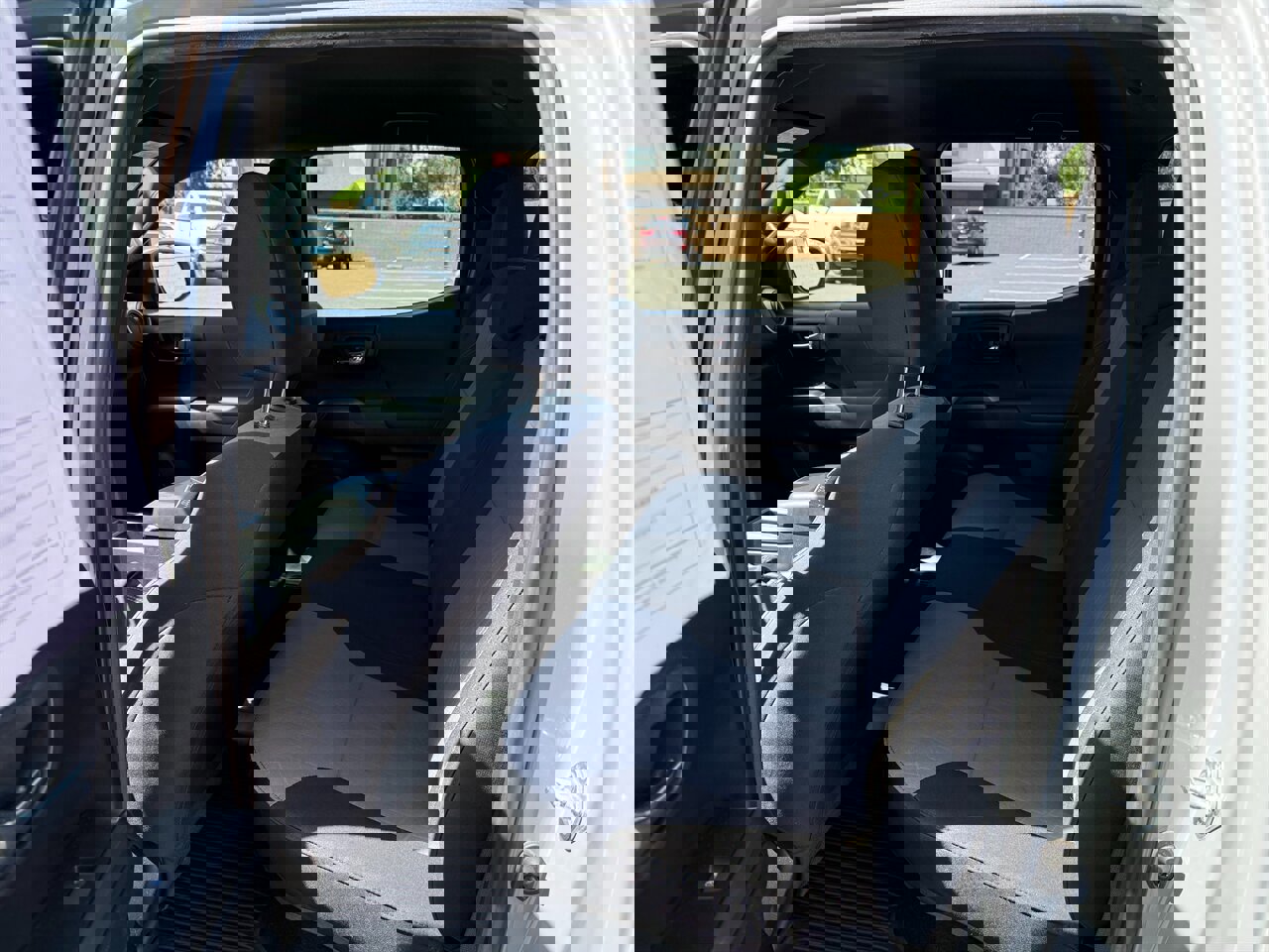 Used 2021 Toyota Tacoma TRD Sport w/ Technology Package AWD/4WD image 12