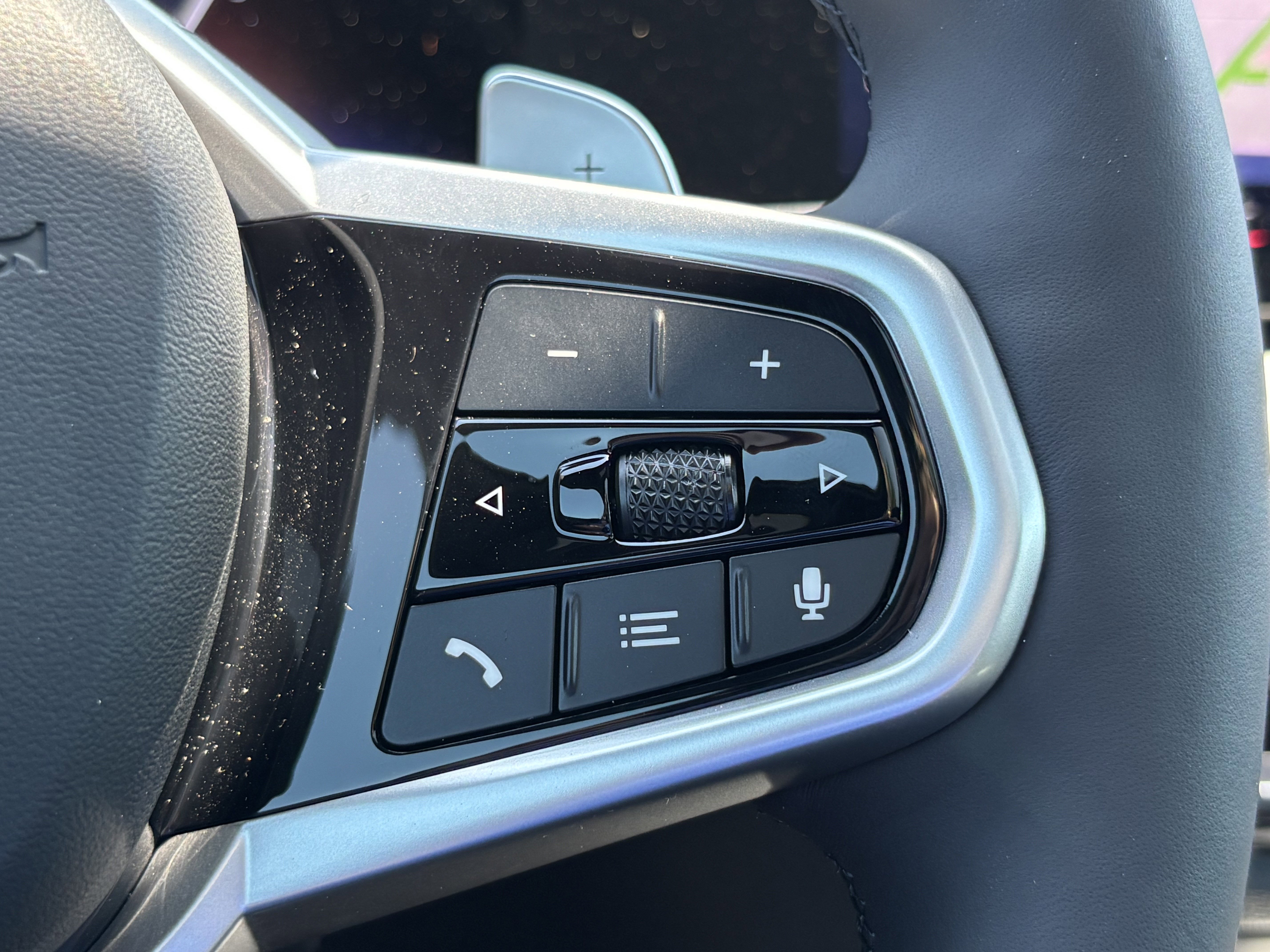 Certified 2025 BMW 230i Coupe w/ M Sport Package image 22